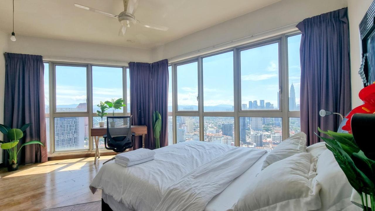 Penthouse On 34 - The Highest Unit And Best Views In Regalia & Private Rooftop Terrace Kuala Lumpur Exterior photo