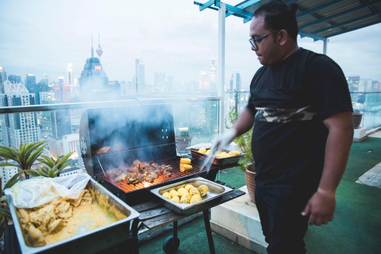 Penthouse On 34 - The Highest Unit And Best Views In Regalia & Private Rooftop Terrace Kuala Lumpur Exterior photo